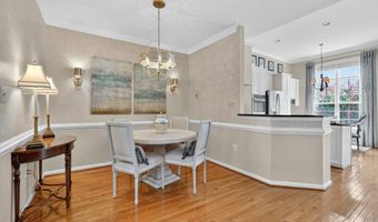 2411 GORGAS Pl, Alexandria, VA 22311