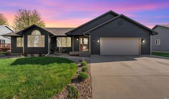 209 W Ironwood St, Brandon, SD 57005