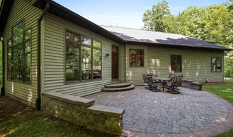 N3880 ANITA WIECKERT Road, Appleton, WI 54913