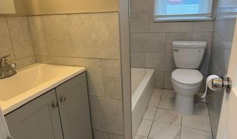128 Pleasant Ave, Bergenfield, NJ 07621