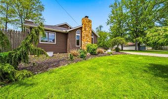 2013 Deerfield Dr, Ashtabula, OH 44004