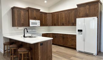 5760 NORTHSIDE Xing Unit D, Chubbuck, ID 83202