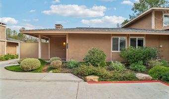 28512 Conejo View Dr, Agoura Hills, CA 91301