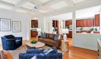 4831 26TH St N, Arlington, VA 22207