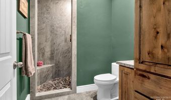 191 Clear Creek Rd, Cascade, ID 83611