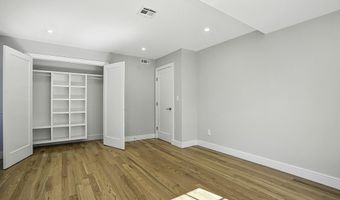 16 Pinehurst St, Boston, MA 02131