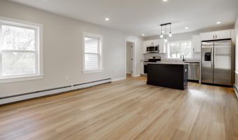 27 Washington St, Ashland, NH 03217