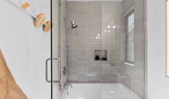 15 NW St Helens Pl # 1 & #2, Bend, OR 97703