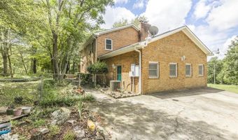 1404 Beaver Oaks Dr, Macon, GA 31220