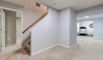 43865 LAUREL RIDGE Dr, Ashburn, VA 20147