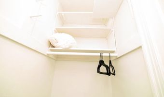 1037 16TH St S, Arlington, VA 22202