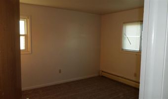 1913 16th St Apartment 2, Cody, WY 82414