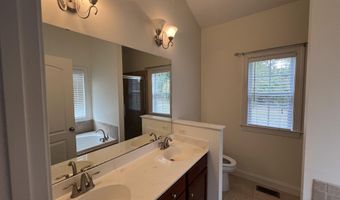 4219 Maple Dr, Ayden, NC 28513