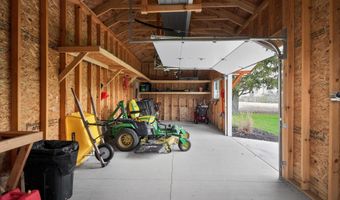 6410 W Madison Rd, Alma, MI 48801