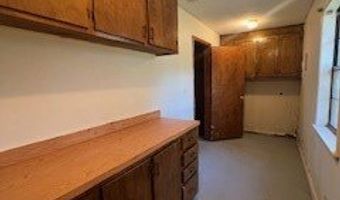 26 Lakeview Dr, Bay Springs, MS 39422