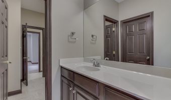 20 Forrests Edge Ct, Indianapolis, IN 46227