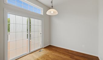 20920 ASHBURN HEIGHTS Dr, Ashburn, VA 20148