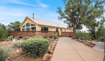 635 N Cougar Ln, Apple Valley, UT 84737