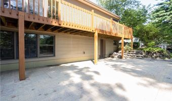 6 Pine Ln, Johnston, RI 02919