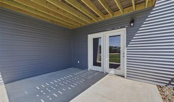 126 Woodland Hills Ct, Alton, IL 62002