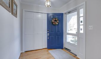 7530 ROYCE Ct, Annandale, VA 22003