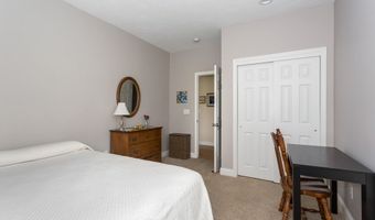4 Candlelight Ln, Bellingham, MA 02019