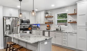 1203 SE Benton St, Bentonville, AR 72712