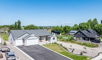 5089 Tree Valley Rd, Chubbuck, ID 83202