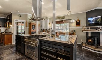 5634 Moyie River Rd, Bonners Ferry, ID 83805