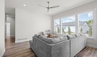 4573 Remuda Rd, Ammon, ID 83406