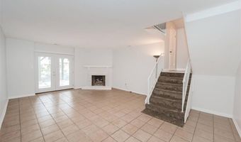 367 Napoli Ct, Ballwin, MO 63021
