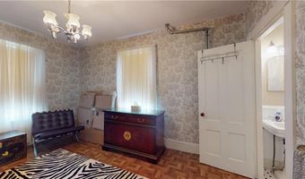 15 Lincoln Ave, Coventry, RI 02816