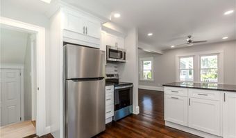 41 Wellesley Ave, North Providence, RI 02911