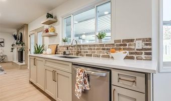 4812 Clearview Dr, Bartlesville, OK 74006