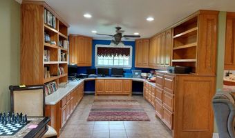 1231 C/R 201A, Angleton, TX 77515