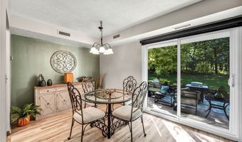 10237 INDEPENDENCE Dr, North Royalton, OH 44133