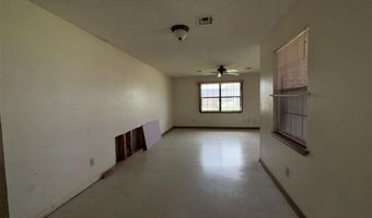 202 Redbud Dr, Anadarko, OK 73005