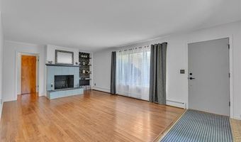 1558 1560 W Jones Dr SW, Ann Arbor, MI 48105