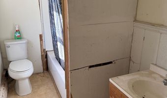 564 FRONT St, Houston, DE 19954