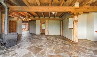 334 Hwy 150, Arroyo Seco, NM 87514