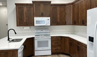 5760 NORTHSIDE Xing Unit D, Chubbuck, ID 83202