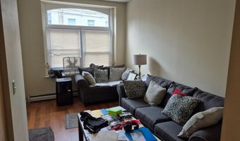 105 N 10TH St, Reading, PA 19601