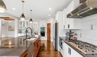 405 Riverside Cir, Anoka, MN 55303