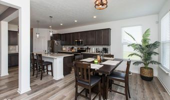 3022 Silvercliff Cir, Indianapolis, IN 46217
