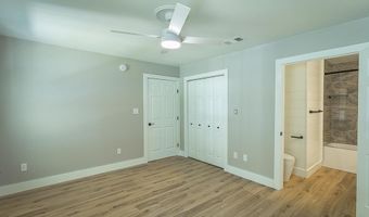 148 20th Ave, Apalachicola, FL 32320