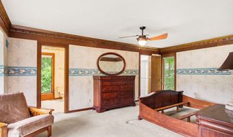 540 Roundtree Dr NE, Ada, MI 49301