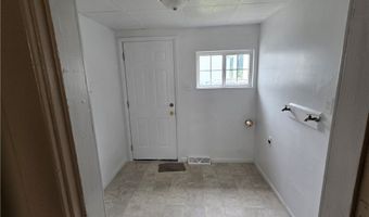 153 Ridgewood Dr, Amsterdam, OH 43903