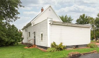 312 N 3rd St, Abbotsford, WI 54405