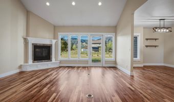216 COLUMBINE St, Alpine, WY 83128