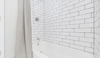 2314 W 8th St, Anderson, IN 46016